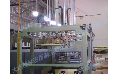 自動供給取出機(jī)械手